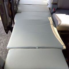 エブリイワゴン専用の車中泊マットの画像