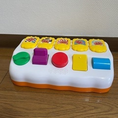 アンパンマン　ひらいてぴょこん