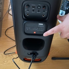 JBL PartyBox 110 Bluetoothスピーカーの画像