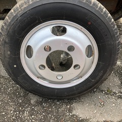 キャンタータイヤホイール
