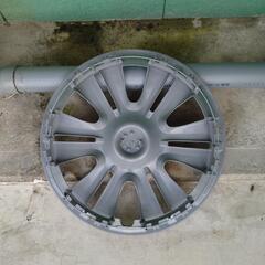 日産ホイールキャップ　15インチ　1枚の画像