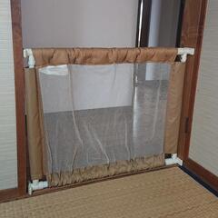 【もっと値下げしました‼️】日本育児 ふわふわとおせんぼ キッズゲートの画像