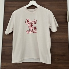 グレイル　Tシャツ