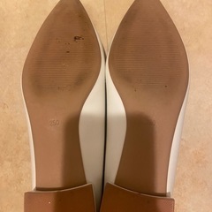 GU  マシュマロヒールパンプス　白色の画像