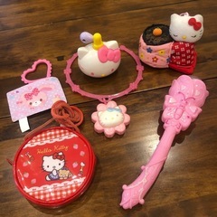 ハローキティ　リュック　と　おまけのおもちゃの画像