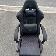 ☆  中古品  Dowinxオフィスチェア/ゲーミングチェア/パソコンチェア/デスクチェア/リクライニングチェア 伸縮可能のオットマン 新開発中世ヨーロッパ風(黒／赤)  ☆
の画像