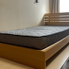 シングルベッドさしあげます！