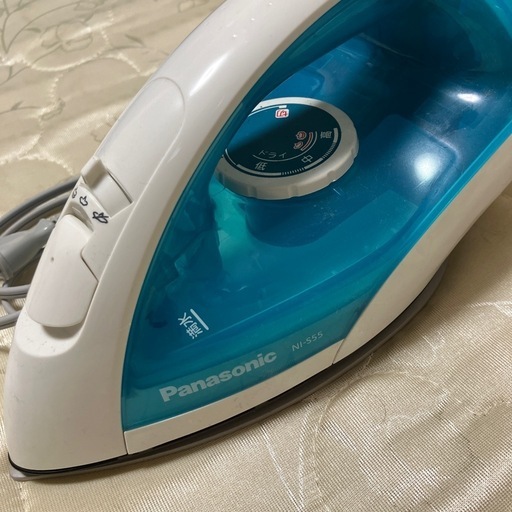 Panasonic コード付きスチームアイロン　折り畳みアイロン台付き
