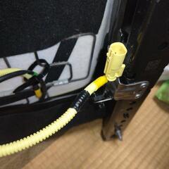 スイフトスポーツ純正シートレール付運転席側ZC33Sの画像