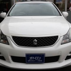 クラウンですよ！　ここだけの話・・・この車🚘内装いけてます