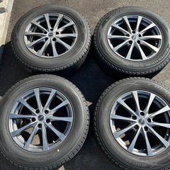 スタッドレスタイヤ　225/65R/17