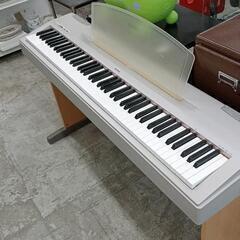 1006-366 YAMAHA 電子ピアノ　P-60