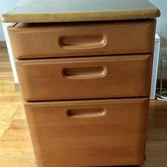 【取引予定あり】木製キャビネット 稼働 引出しの画像