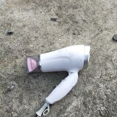ドライヤーの画像