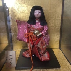 日本人形　ガラスケース付き