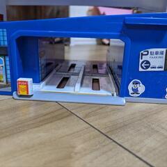 ダブルアクショントミカビルの画像