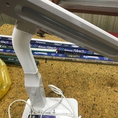 【取引確定】LEDスタンドライトの画像