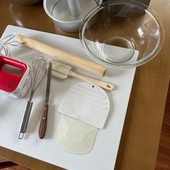 パンやシフォンケーキの道具の画像