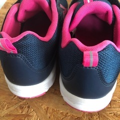 バイオフィッター 靴  女の子 小学生の画像