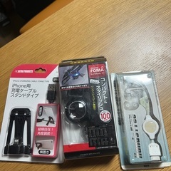 新品、中古iPhone、docomoFOMA充電器ハンズフリー色々セットの画像