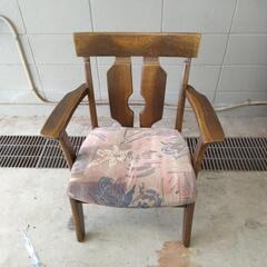 家具蔵 天然木 椅子 肘掛け付き 座面刺繍 高さ80cm 65c...