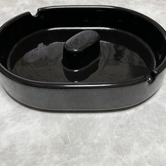 陶器　灰皿　ブラックの画像