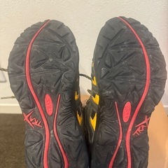 【お話中】トレッキングシューズ　モンベルの画像