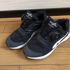 靴　黒　19センチ 