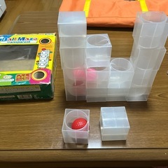 知育玩具のセットの画像