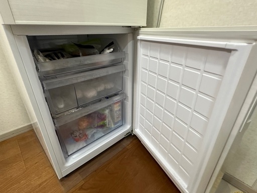【譲り先決定済み】SHARP 冷蔵庫　271L   2018年製