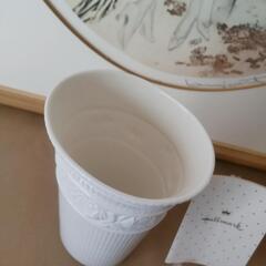 NARUMI×Hallmark ボーンチャイナ フラワーベース ホワイトの画像
