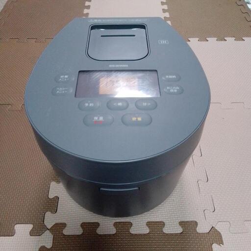 中古単身者・一人暮らし向け　アイリスオーヤマ　炊飯器　‎RC-IL50-H