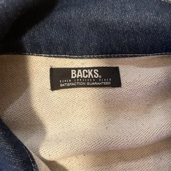 ジーンズベストとニットパーカーセットの画像