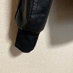 フード付きライダースジャケットの画像