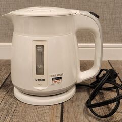 タイガー魔法瓶(TIGER) 電気ケトル　PCF-G080Wの画像