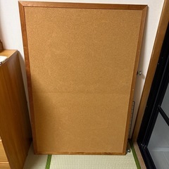コルクボードサブロクくらい？