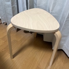 IKEA スツール　の画像