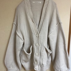 レイカズン　白ニットカーディガン