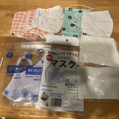 マスク　市販、ハンドメイドなど。写真5枚目は子供用20枚入　不織布
