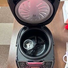 ほぼ新品！炊飯器の画像