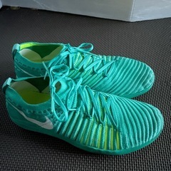 ⭐️箱なし⭐️NIKE スニーカー　サイズ２４センチ（推定）の画像