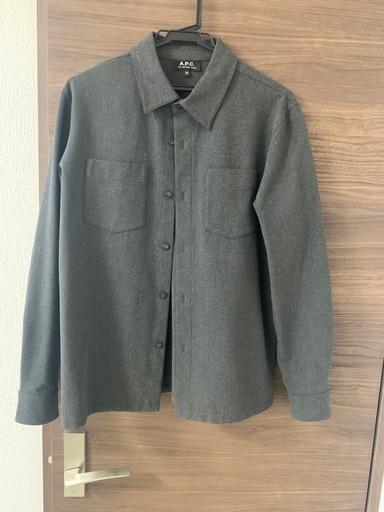 APCメンズシャツお売りします