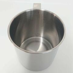 スノーピークのコップとミニ水筒の画像