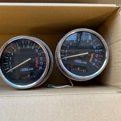 ゼファー400 タコメーター2個