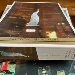 ジグソーパズル　1000PCS　FREEDOM NEW YORK