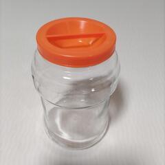 果実酒ビン２個の画像