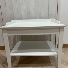 取引先済　サイドテーブル　キャビネット