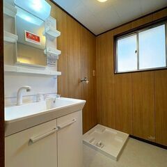 ペット相談！DIY相談可！洋室6部屋 湖西市入出一戸建て　8DK 197㎡！　リフォーム済み！ − 静岡県