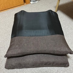 テーブルと椅子セットですの画像