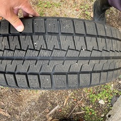 スタッドレス　215/60r16 95r
